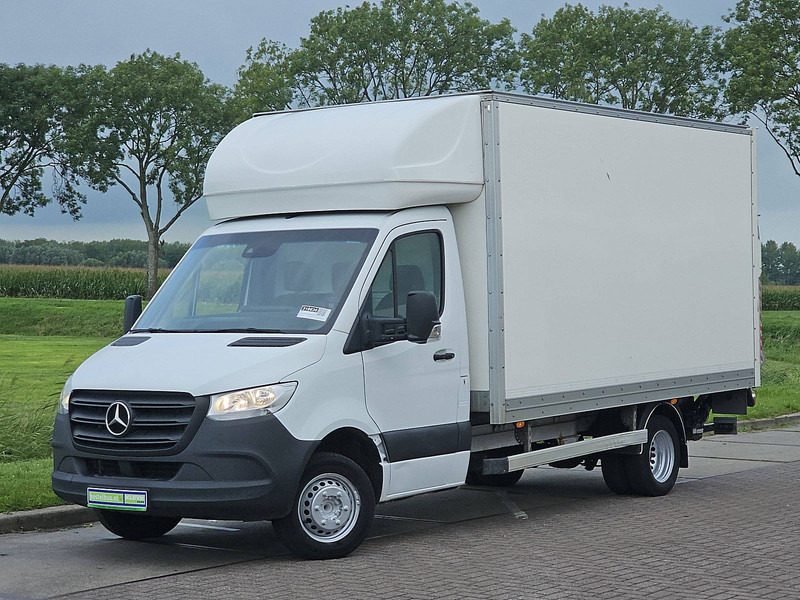 Mercedes-Benz Sprinter 514 Bakwagen Laadklep! - Dobozos kisteherautó: 2 kép. Mercedes-Benz Sprinter 514 Bakwagen Laadklep! - Dobozos kisteherautó: 2 kép.