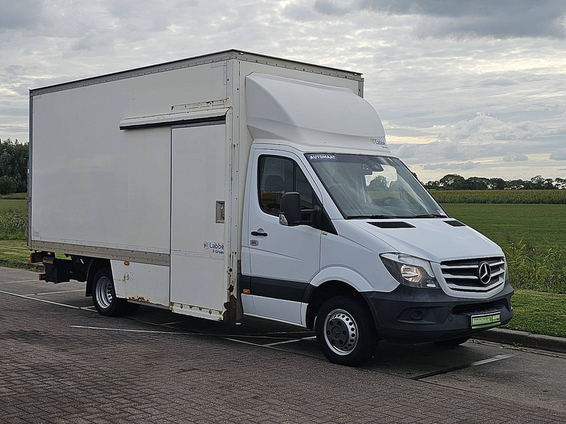 Mercedes-Benz Sprinter 516 automaat EURO6 - Dobozos kisteherautó: 5 kép. Mercedes-Benz Sprinter 516 automaat EURO6 - Dobozos kisteherautó: 5 kép.