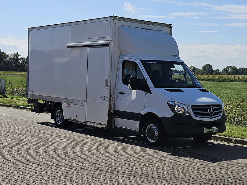 Mercedes-Benz Sprinter 516 automaat EURO6 - Dobozos kisteherautó: 5 kép. Mercedes-Benz Sprinter 516 automaat EURO6 - Dobozos kisteherautó: 5 kép.