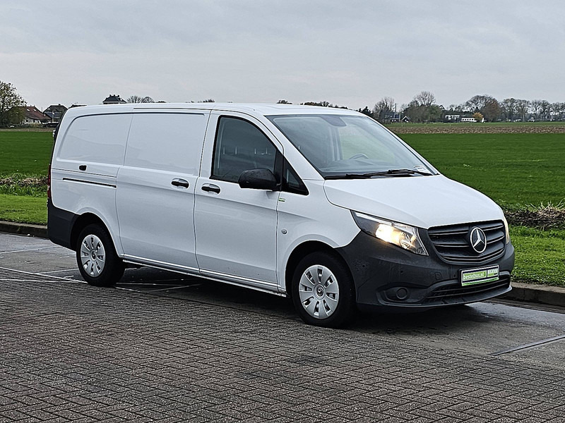 Mercedes-Benz Vito 114 L2 Automaat Euro6 AC - Kis furgon: 5 kép. Mercedes-Benz Vito 114 L2 Automaat Euro6 AC - Kis furgon: 5 kép.