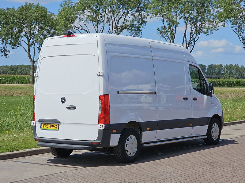 Mercedes-Benz eSprinter L2H2 35 KWH - Furgon, Elektromos kisteherautó: 3 kép. Mercedes-Benz eSprinter L2H2 35 KWH - Furgon, Elektromos kisteherautó: 3 kép.