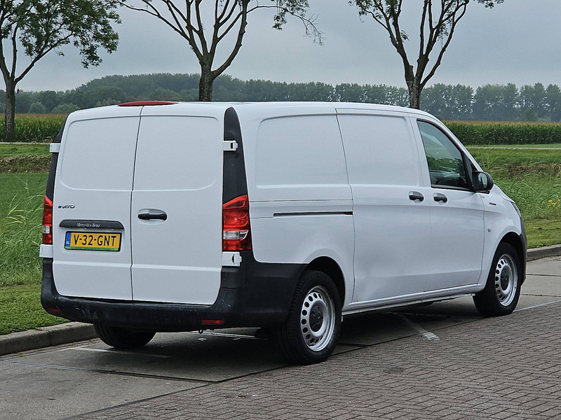 Mercedes-Benz eVito Elektrisch ac EURO6 - Kis furgon, Elektromos kisteherautó: 3 kép. Mercedes-Benz eVito Elektrisch ac EURO6 - Kis furgon, Elektromos kisteherautó: 3 kép.