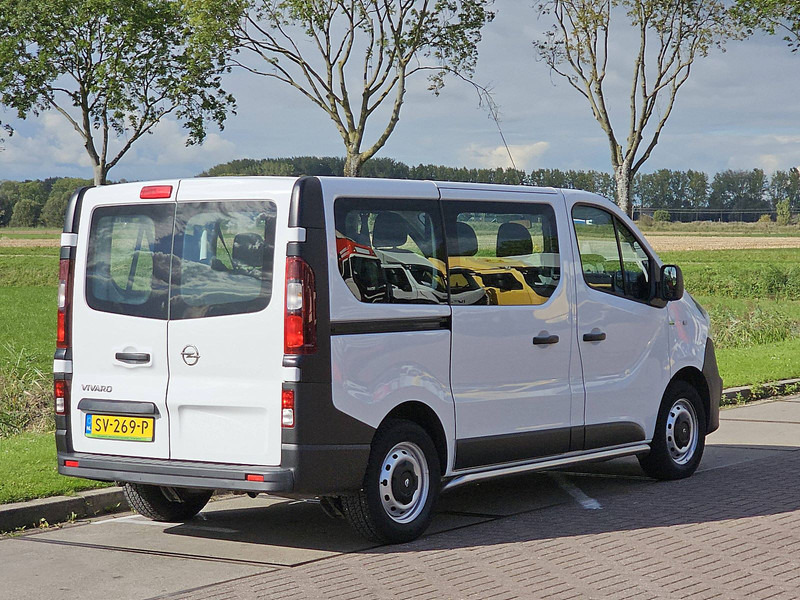 Opel Vivaro 1.6 L1 Combi 9p Airco - Minibusz, Kisbusz: 3 kép. Opel Vivaro 1.6 L1 Combi 9p Airco - Minibusz, Kisbusz: 3 kép.