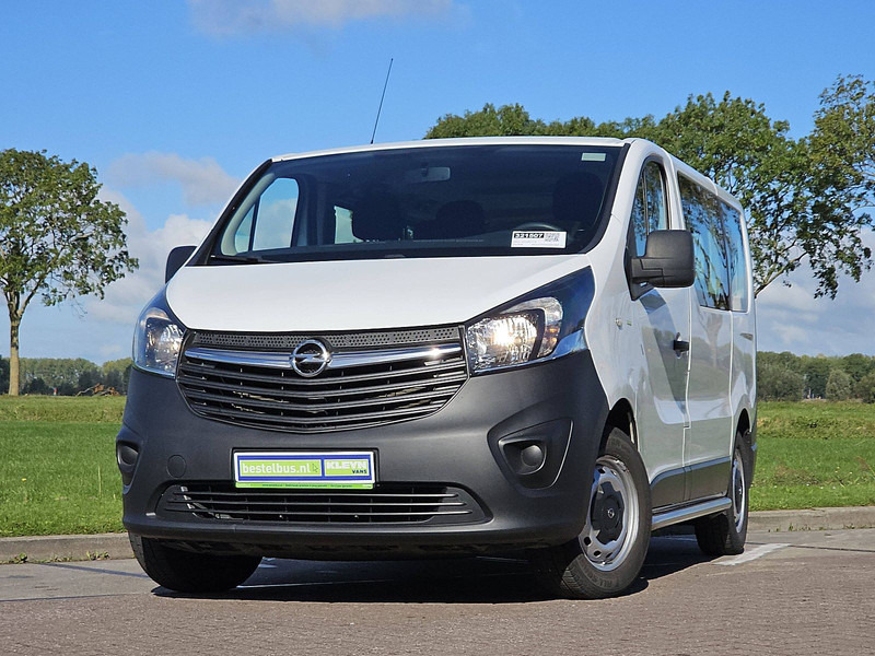 Opel Vivaro 1.6 L1 Combi 9p Airco - Minibusz, Kisbusz: 1 kép. Opel Vivaro 1.6 L1 Combi 9p Airco - Minibusz, Kisbusz: 1 kép.