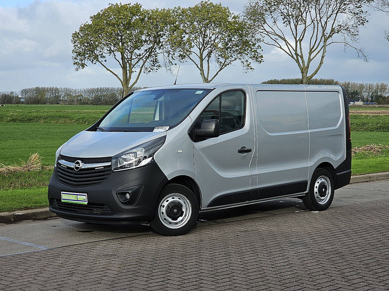 Opel Vivaro 1.6 L1H1 Navi Euro6 AC! - Kis furgon: 2 kép. Opel Vivaro 1.6 L1H1 Navi Euro6 AC! - Kis furgon: 2 kép.