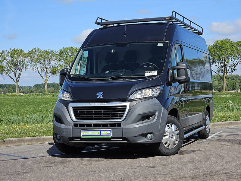 Peugeot Boxer 2.2 L2H2 Imperiaal Airco - Kis furgon: 1 kép. Peugeot Boxer 2.2 L2H2 Imperiaal Airco - Kis furgon: 1 kép.