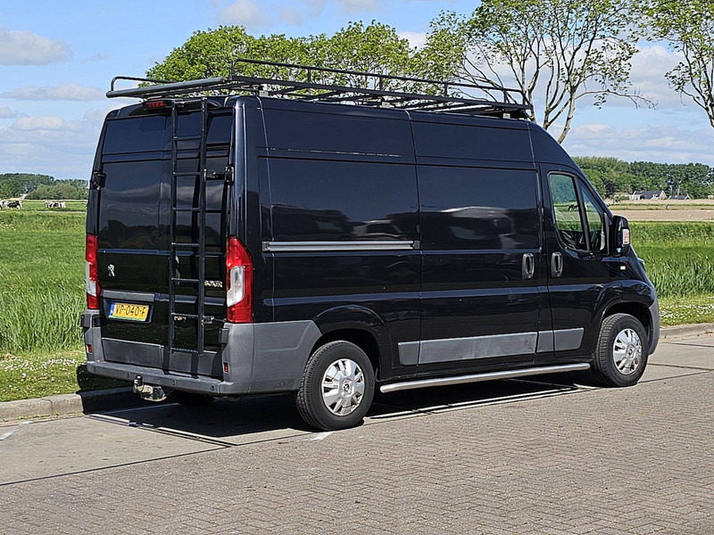 Peugeot Boxer 2.2 L2H2 Imperiaal Airco - Kis furgon: 3 kép. Peugeot Boxer 2.2 L2H2 Imperiaal Airco - Kis furgon: 3 kép.