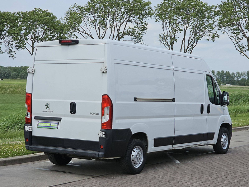 Peugeot Boxer 2.2 L3H2 140Pk Navi Eur6 - Furgon: 3 kép. Peugeot Boxer 2.2 L3H2 140Pk Navi Eur6 - Furgon: 3 kép.