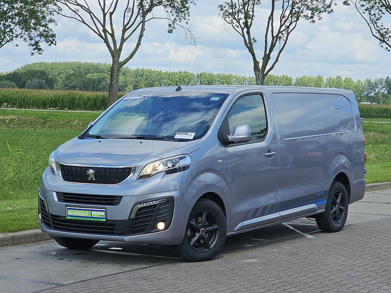Peugeot Expert 2.0 L3 SPORT Autm 177Pk! - Kis furgon: 2 kép. Peugeot Expert 2.0 L3 SPORT Autm 177Pk! - Kis furgon: 2 kép.