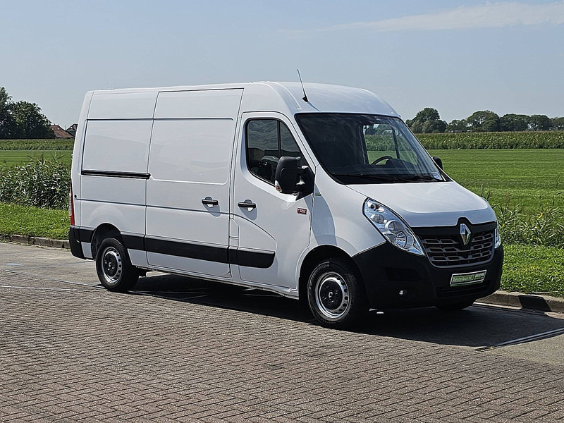 Renault Master 2.3 DCI 130 L2H2 - Furgon: 5 kép. Renault Master 2.3 DCI 130 L2H2 - Furgon: 5 kép.
