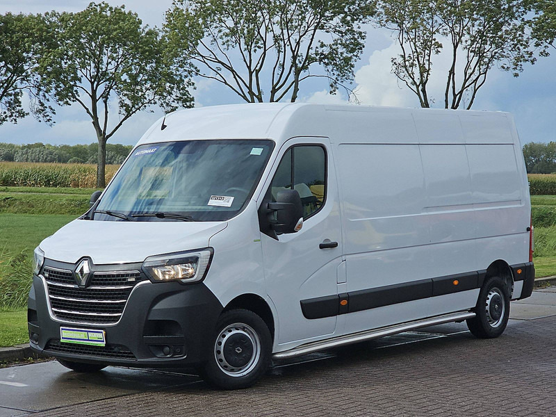 Renault Master 2.3 DCI 150 RED L3H2 AUT - Furgon: 2 kép. Renault Master 2.3 DCI 150 RED L3H2 AUT - Furgon: 2 kép.