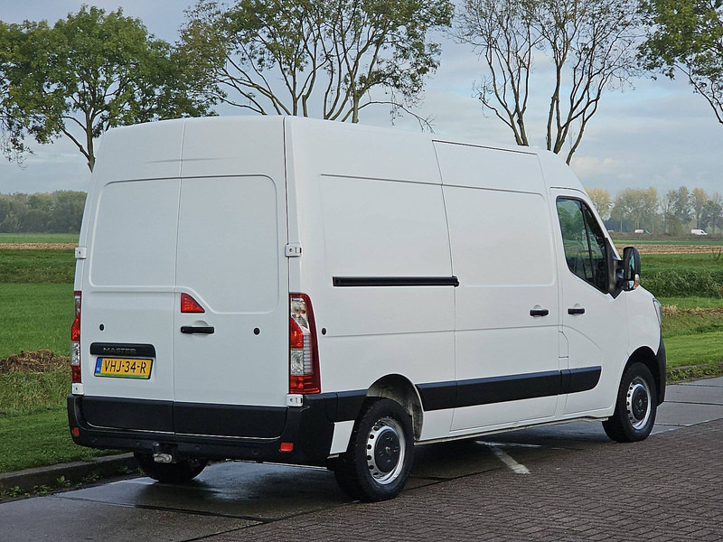 Renault Master 2.3 L2H2 Navi Euro6 AC! - Kis furgon: 3 kép. Renault Master 2.3 L2H2 Navi Euro6 AC! - Kis furgon: 3 kép.