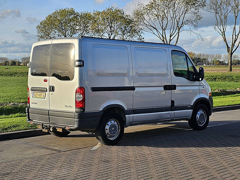Renault Master 2.5 - Furgon: 3 kép. Renault Master 2.5 - Furgon: 3 kép.