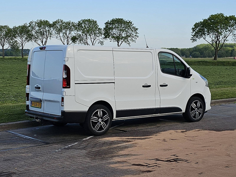 Renault Trafic 1.6 DCI L1H1 Edition Euro6 ! - Furgon: 3 kép. Renault Trafic 1.6 DCI L1H1 Edition Euro6 ! - Furgon: 3 kép.