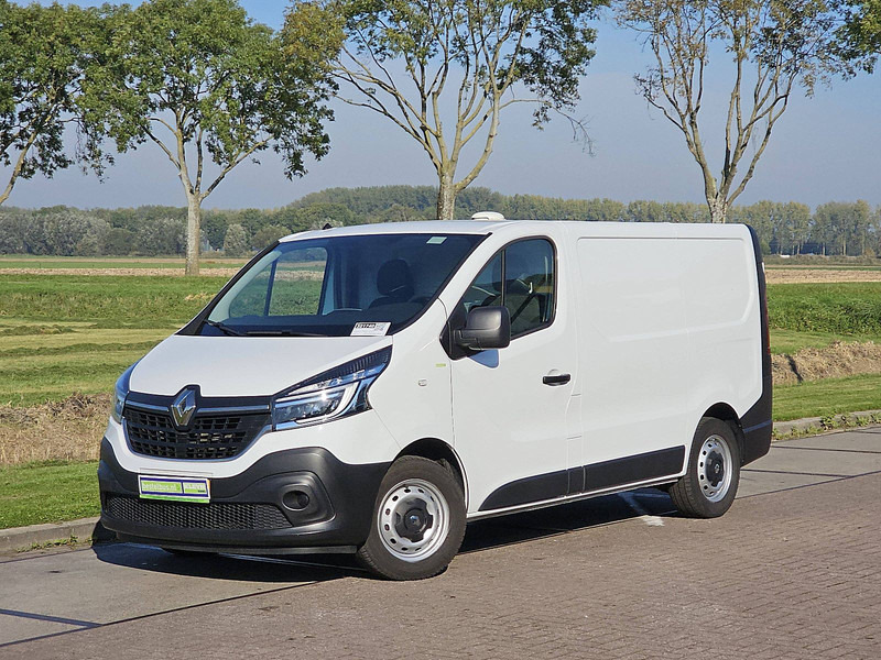 Renault Trafic 2.0 DCI L1H1 Navi Trekhaak ! - Kis furgon: 2 kép. Renault Trafic 2.0 DCI L1H1 Navi Trekhaak ! - Kis furgon: 2 kép.