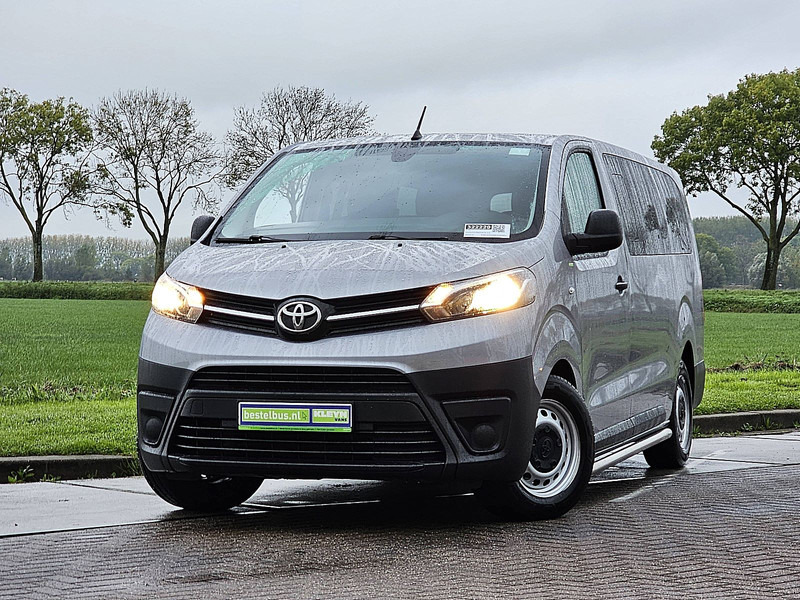 Toyota pro-ace 1.6 ac 9 pers EURO6 - Minibusz, Kisbusz: 1 kép. Toyota pro-ace 1.6 ac 9 pers EURO6 - Minibusz, Kisbusz: 1 kép.