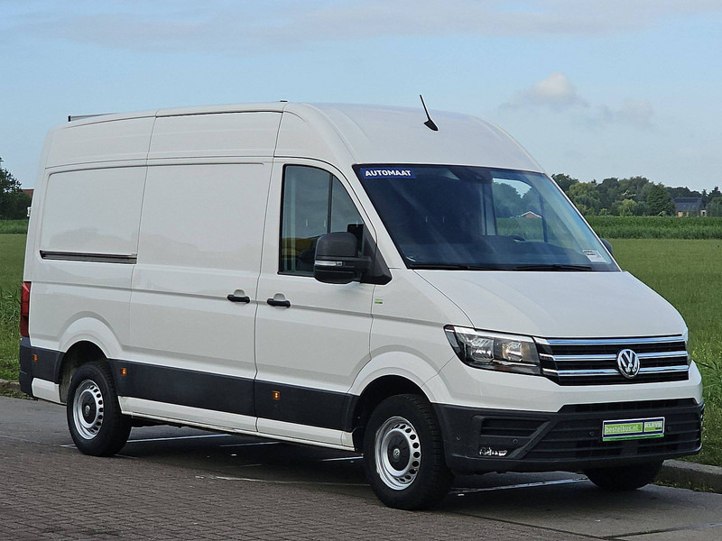 Volkswagen Crafter 2.0 L2H2 Navi Airco - Furgon: 5 kép. Volkswagen Crafter 2.0 L2H2 Navi Airco - Furgon: 5 kép.