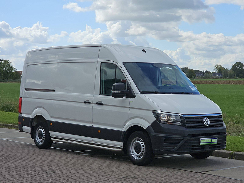 Volkswagen Crafter 2.0 ac EURO6 - Furgon: 5 kép. Volkswagen Crafter 2.0 ac EURO6 - Furgon: 5 kép.