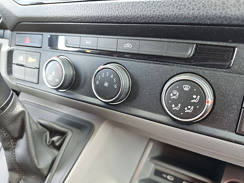 Furgon Volkswagen Crafter 2.0 ac automaat EURO6: 10 kép. Furgon Volkswagen Crafter 2.0 ac automaat EURO6: 10 kép.