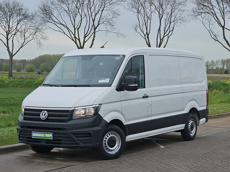 Volkswagen Crafter 30 2.0 L2H1 Trekhaak Airco! - Kis furgon: 2 kép. Volkswagen Crafter 30 2.0 L2H1 Trekhaak Airco! - Kis furgon: 2 kép.