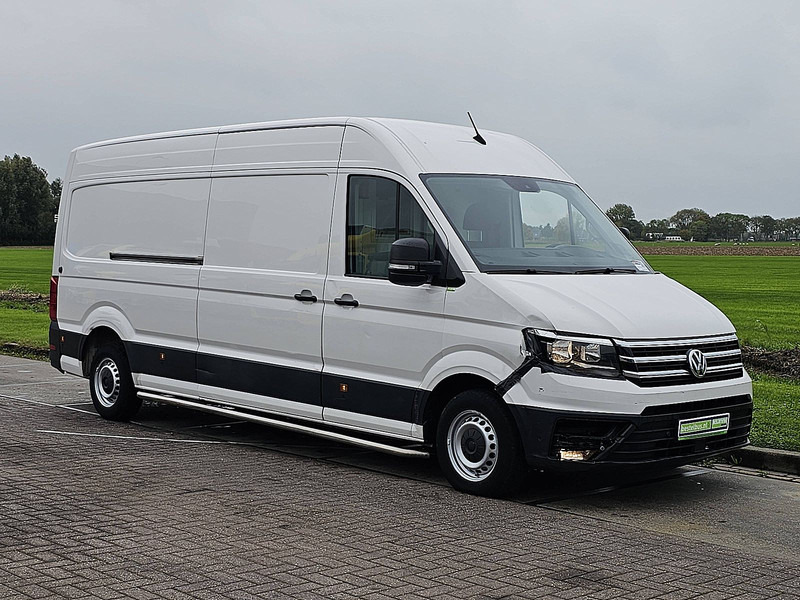 Volkswagen Crafter 35 2.0 - Furgon: 5 kép. Volkswagen Crafter 35 2.0 - Furgon: 5 kép.