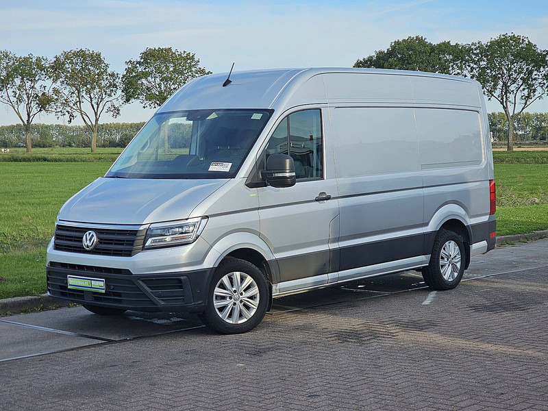 Volkswagen Crafter 35 2.0 L2H2 177Pk LED Euro6 - Furgon: 2 kép. Volkswagen Crafter 35 2.0 L2H2 177Pk LED Euro6 - Furgon: 2 kép.