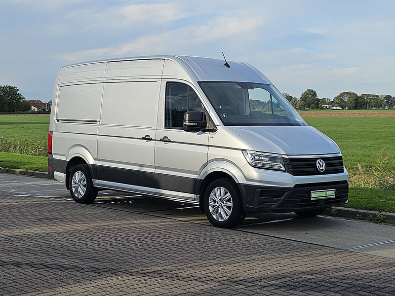 Volkswagen Crafter 35 2.0 L2H2 177Pk LED Euro6 - Furgon: 5 kép. Volkswagen Crafter 35 2.0 L2H2 177Pk LED Euro6 - Furgon: 5 kép.