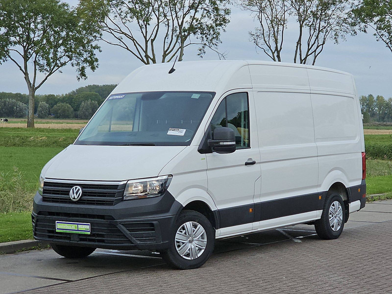 Volkswagen Crafter 35 2.0 L3H3 140Pk Automaat! - Furgon: 2 kép. Volkswagen Crafter 35 2.0 L3H3 140Pk Automaat! - Furgon: 2 kép.