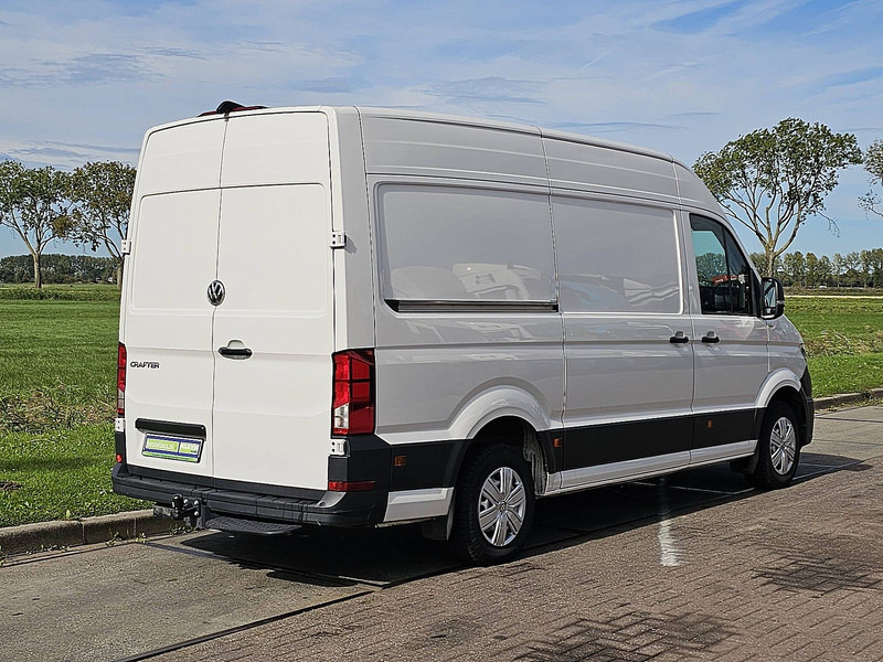 Volkswagen Crafter 35 2.0 L3H3 140Pk Automaat! - Furgon: 3 kép. Volkswagen Crafter 35 2.0 L3H3 140Pk Automaat! - Furgon: 3 kép.