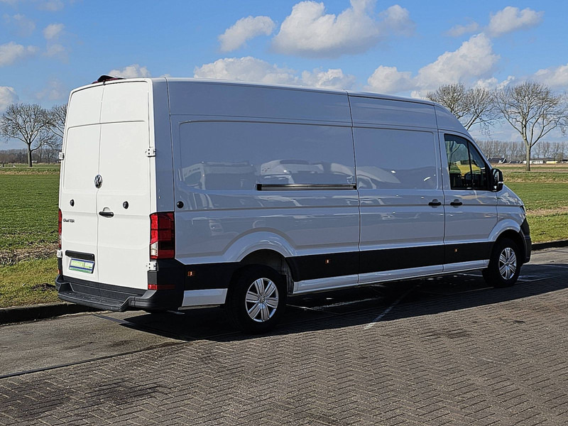 Volkswagen Crafter 35 2.0 L4H3 Automaat Navi! - Furgon: 3 kép. Volkswagen Crafter 35 2.0 L4H3 Automaat Navi! - Furgon: 3 kép.