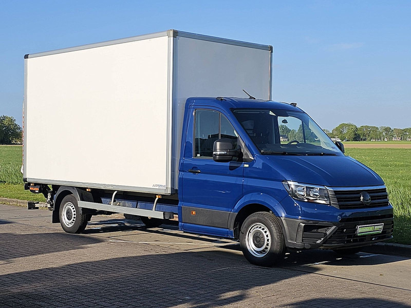 Volkswagen Crafter 35 2.0 ac EURO6 - Dobozos kisteherautó: 5 kép. Volkswagen Crafter 35 2.0 ac EURO6 - Dobozos kisteherautó: 5 kép.