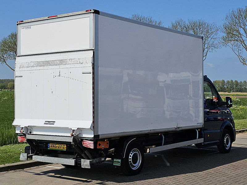 Volkswagen Crafter 35 2.0 ac EURO6 - Dobozos kisteherautó: 3 kép. Volkswagen Crafter 35 2.0 ac EURO6 - Dobozos kisteherautó: 3 kép.