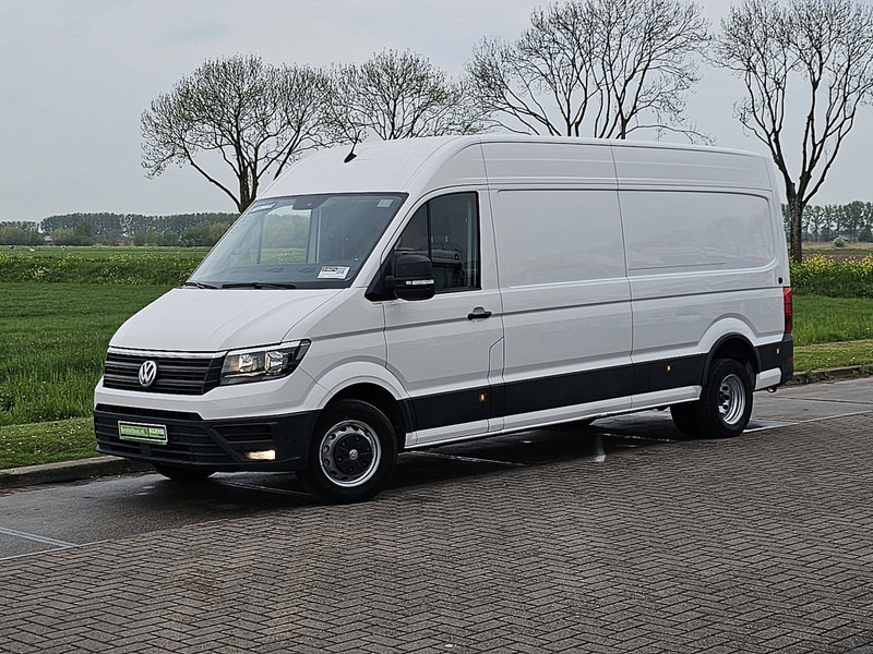 Volkswagen Crafter 50 2.0 TDI 177 DSG L4H3 - Furgon: 2 kép. Volkswagen Crafter 50 2.0 TDI 177 DSG L4H3 - Furgon: 2 kép.