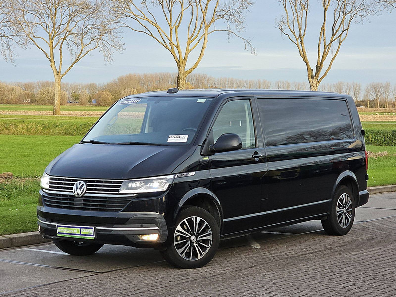 Volkswagen Transporter 2.0 TDI L2 BULLI LED ACC NAP - Kis furgon: 2 kép. Volkswagen Transporter 2.0 TDI L2 BULLI LED ACC NAP - Kis furgon: 2 kép.