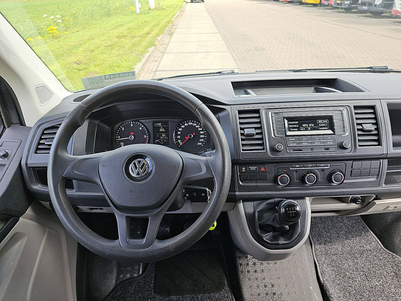 Kis furgon Volkswagen Transporter 2.0 TDI L2H1 Euro6 102Pk!: 8 kép.