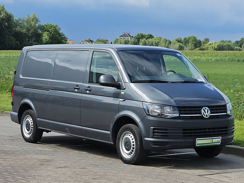 Kis furgon Volkswagen Transporter 2.0 TDI L2H1 Euro6 102Pk!: 5 kép.
