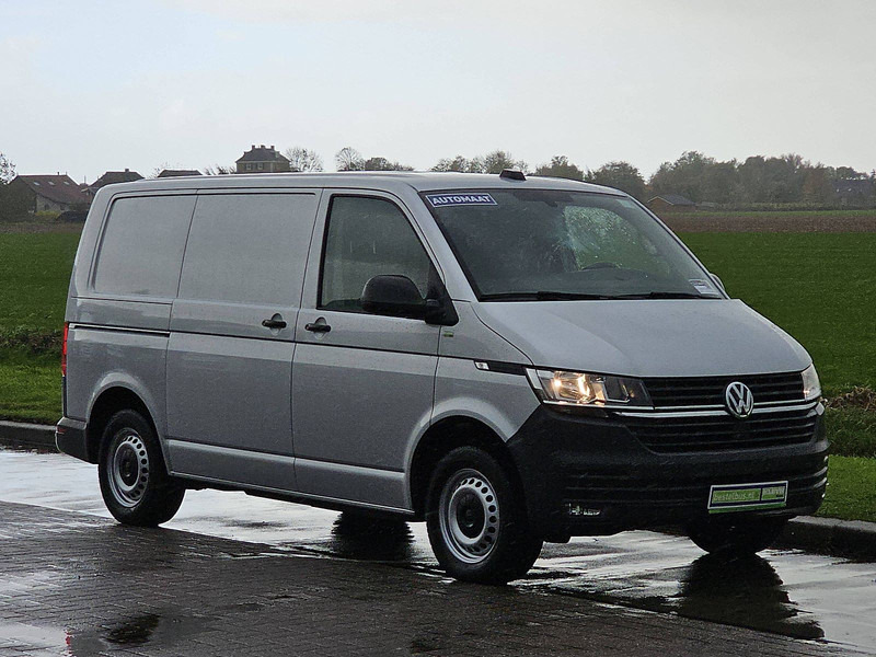 Volkswagen Transporter 2.0 TDI ac automaat EURO6 - Dobozos kisteherautó: 5 kép. Volkswagen Transporter 2.0 TDI ac automaat EURO6 - Dobozos kisteherautó: 5 kép.