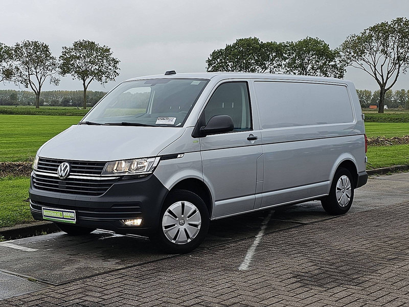 Volkswagen Transporter 2.0 TDI ac lang EURO6 - Kis furgon: 2 kép. Volkswagen Transporter 2.0 TDI ac lang EURO6 - Kis furgon: 2 kép.