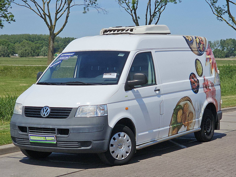 Volkswagen Transporter 2.5 TDI L2 Automaat FRIGO - Hűtős kisteherautó: 2 kép. Volkswagen Transporter 2.5 TDI L2 Automaat FRIGO - Hűtős kisteherautó: 2 kép.