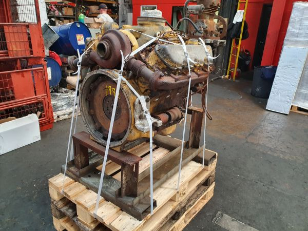 Caterpillar 3208T - Motor - Ipari gép: 1 kép. Caterpillar 3208T - Motor - Ipari gép: 1 kép.
