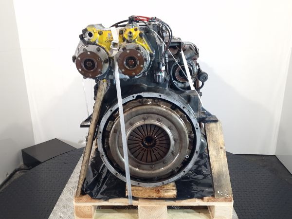 DAF GR184S2 With PTO on Bellhousing Engine (Truck) - Motor - Teherautó: 2 kép. DAF GR184S2 With PTO on Bellhousing Engine (Truck) - Motor - Teherautó: 2 kép.