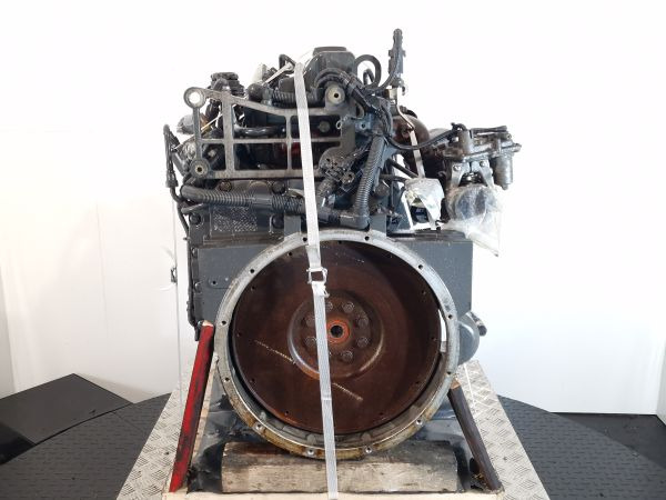 DAF ISF3.8 E6 C Engine (Truck) - Motor - Teherautó: 2 kép. DAF ISF3.8 E6 C Engine (Truck) - Motor - Teherautó: 2 kép.