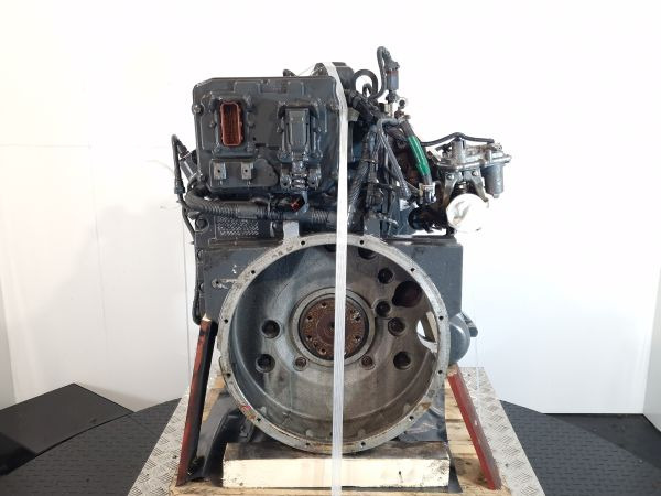 DAF ISF3.8 E6 C Engine (Truck) - Motor - Teherautó: 2 kép. DAF ISF3.8 E6 C Engine (Truck) - Motor - Teherautó: 2 kép.
