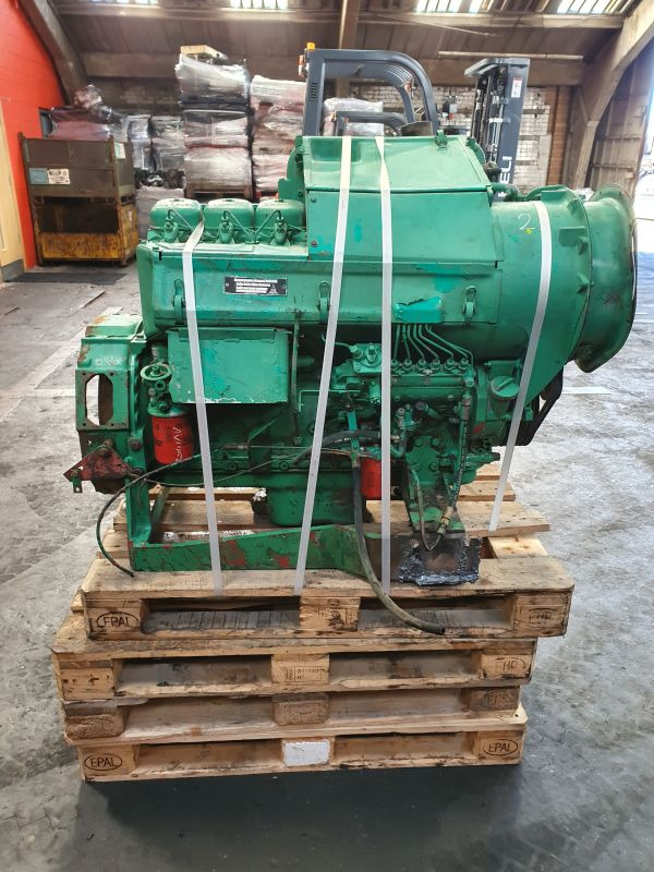 Deutz BF6L913C - Motor - Ipari gép: 4 kép. Deutz BF6L913C - Motor - Ipari gép: 4 kép.