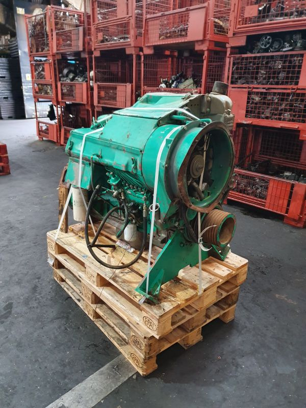 Deutz BF6L913C - Motor - Ipari gép: 5 kép. Deutz BF6L913C - Motor - Ipari gép: 5 kép.