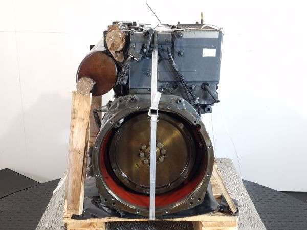 Deutz D2011 L04 I Engine (Industrial) - Motor - Ipari gép: 3 kép. Deutz D2011 L04 I Engine (Industrial) - Motor - Ipari gép: 3 kép.