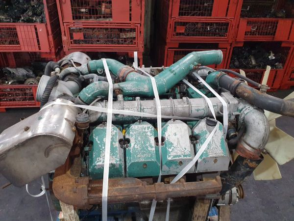 Motor - Ipari gép Deutz TCD2015 V08: 12 kép.
