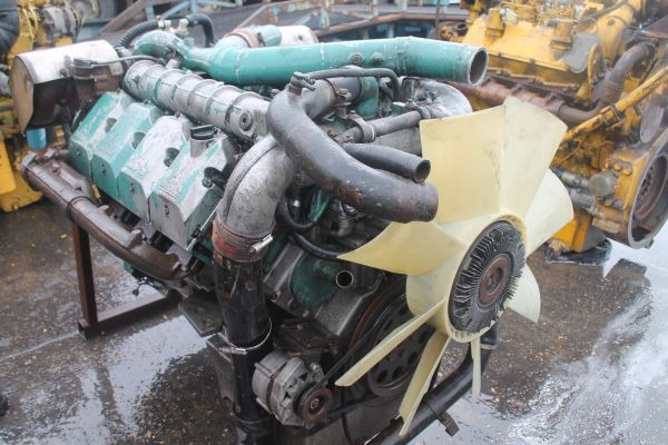 Motor - Ipari gép Deutz TCD2015 V08: 13 kép.