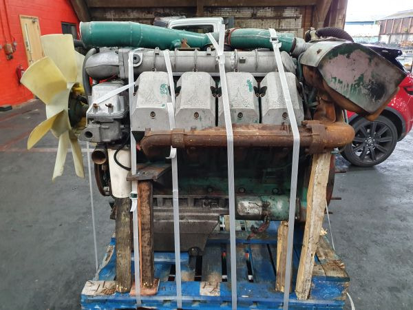 Motor - Ipari gép Deutz TCD2015 V08: 10 kép.