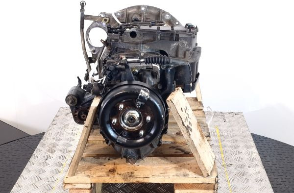 Isuzu PB-NKR81A Automatic Gearbox - Sebességváltó: 5 kép. Isuzu PB-NKR81A Automatic Gearbox - Sebességváltó: 5 kép.